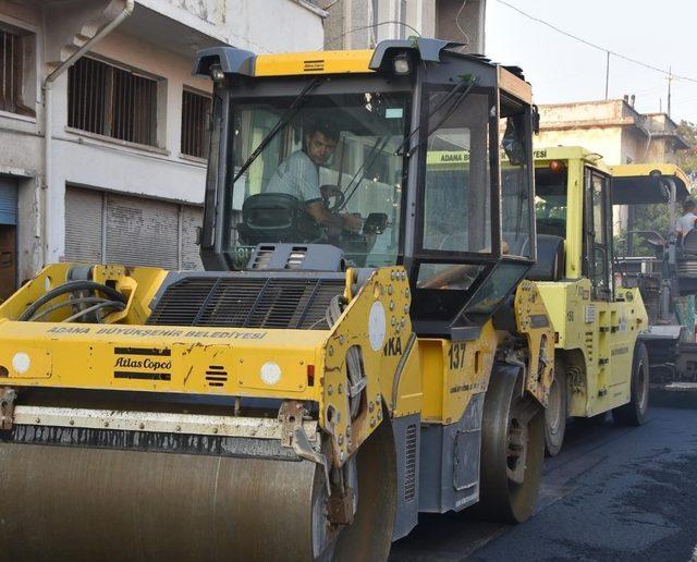 Ceyhan’da ilk asfalt çalışması