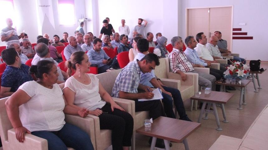 Besni&rsquo;de pamuk &uuml;reticileri bilgilendirildi