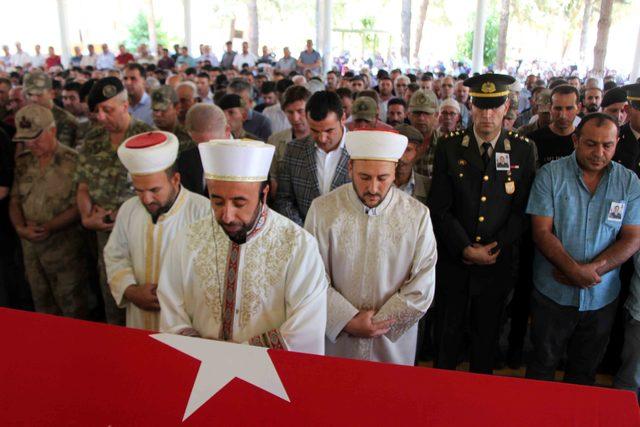 Kalp krizinden ölen uzman çavuş, son yolculuğuna uğurlandı