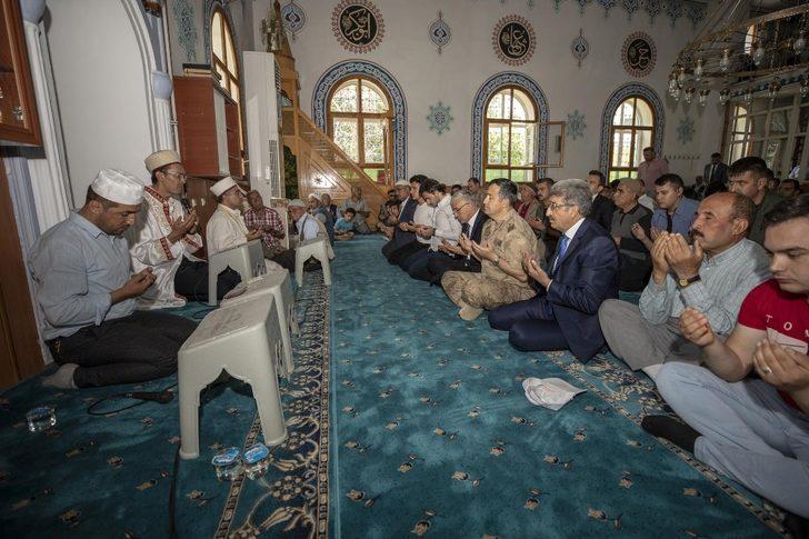 Şehit Jandarma Uzman Çavuş Kenan Karakuzu için mevlit okutuldu G1