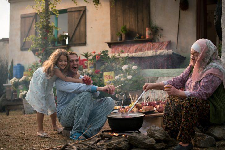 Aras Bulut İynemli’nin başrolde yer aldığı 7. Koğuştaki Mucize’nin çekimlerinden ilk kareler geldi G3