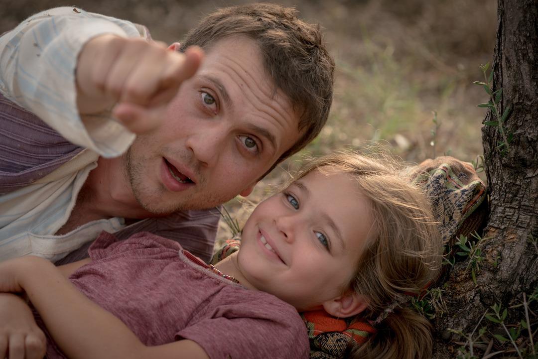 Aras Bulut İynemli&rsquo;nin başrolde yer aldığı 7. Koğuştaki Mucize&rsquo;nin &ccedil;ekimlerinden ilk kareler geldi