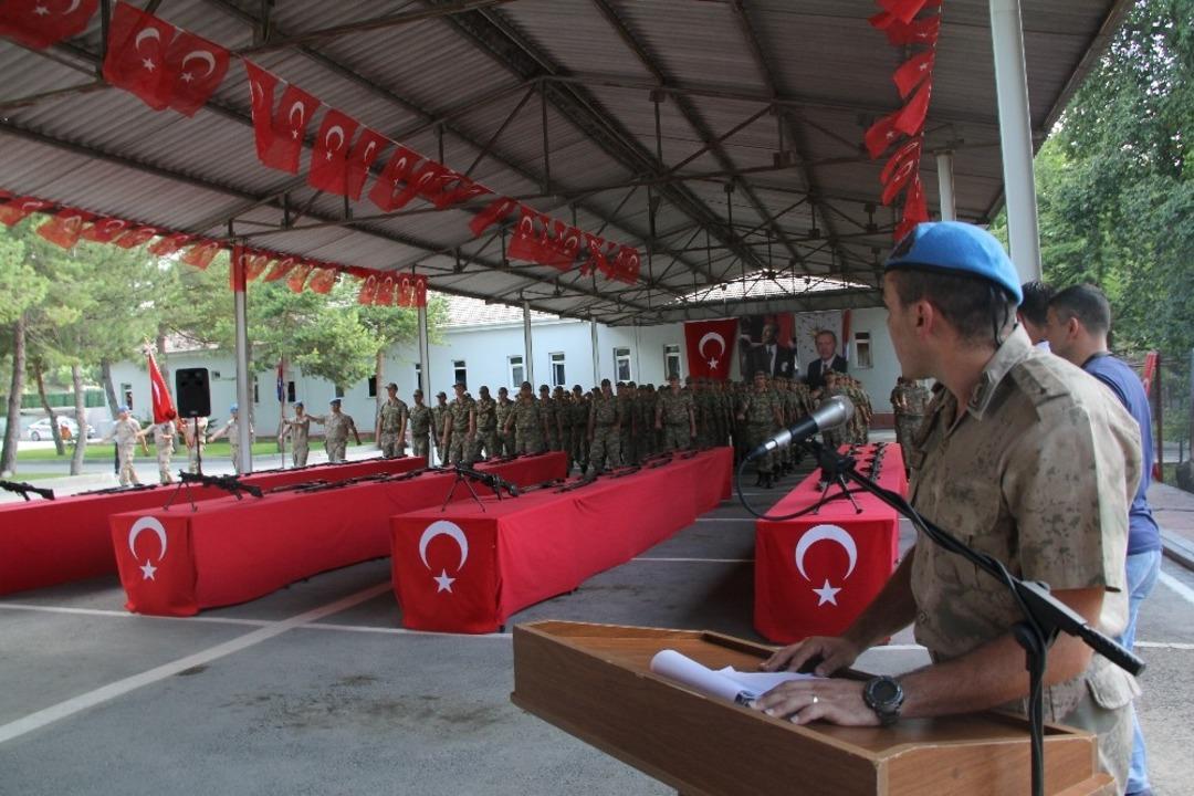 Tolgay Arslan ve Musa &Ccedil;ağıran&rsquo;ın teskere sevinci