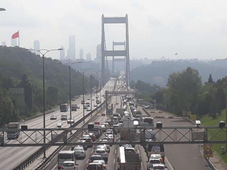 Yola çıkmadan önce mutlaka okuyun! Trafik kilitlendi G1