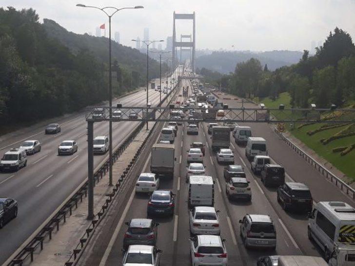 Yola çıkmadan önce mutlaka okuyun! Trafik kilitlendi G3