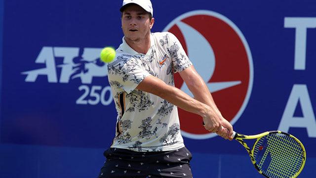 Antalya’da ilk finalist Miomir Kecmanovic