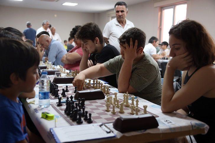 Merkezefendi Belediyesinden ilk satranç turnuvası G1