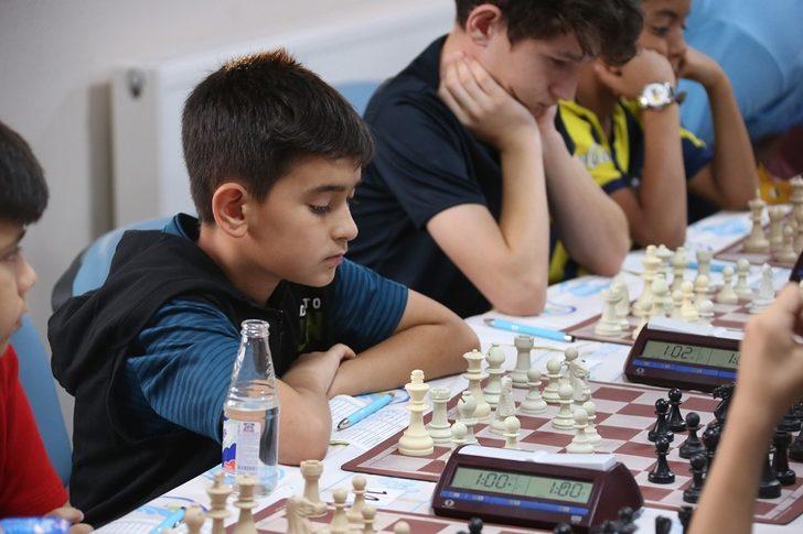 Merkezefendi Belediyesinden ilk satranç turnuvası G2