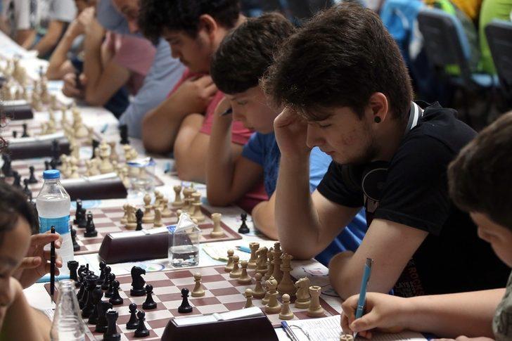 Merkezefendi Belediyesinden ilk satranç turnuvası G4