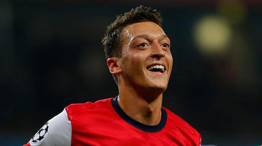 Mesut Özil için Arsenal'e teklif yok