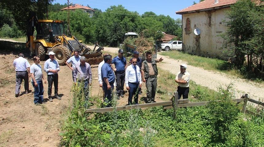 Dumlupınar Ağaçköy Şehitliği’nde bakım ve onarım çalışmaları