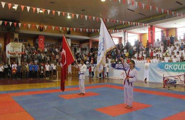 Sivas’ta “İl Spor Merkezleri” açıldı G3