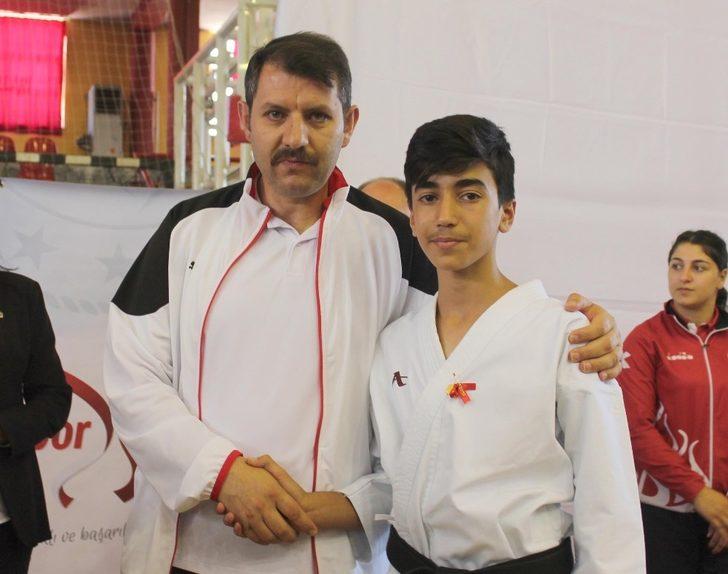 Sivas’ta “İl Spor Merkezleri” açıldı G5