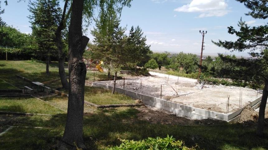 Kaman’da çocuk parkı alanı yapımında ağaç kesilmiyor