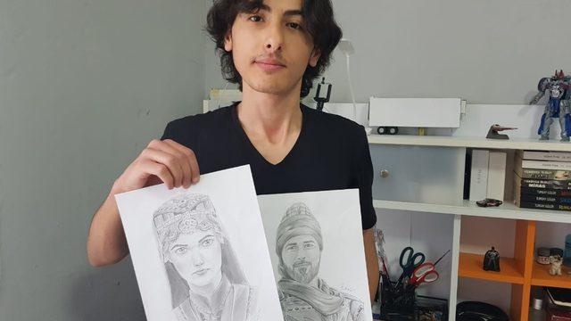 Karakalem resimleri yapan liseli genç, film karakterleri çizmek istiyor