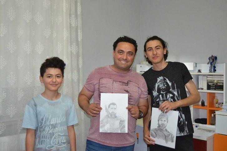 Karakalem resimleri yapan liseli genç, film karakterleri çizmek istiyor G4