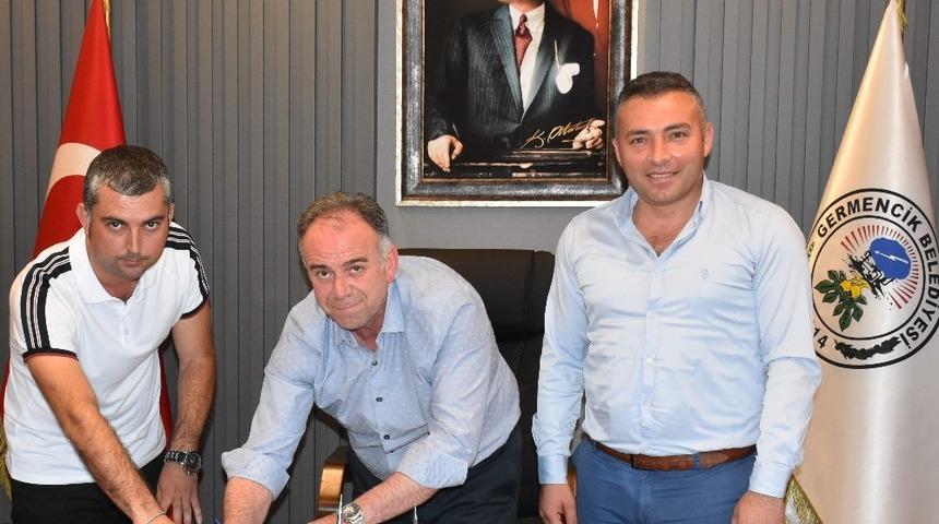 Germencik Belediyesinde toplu iş sözleşmesi imzaladı
