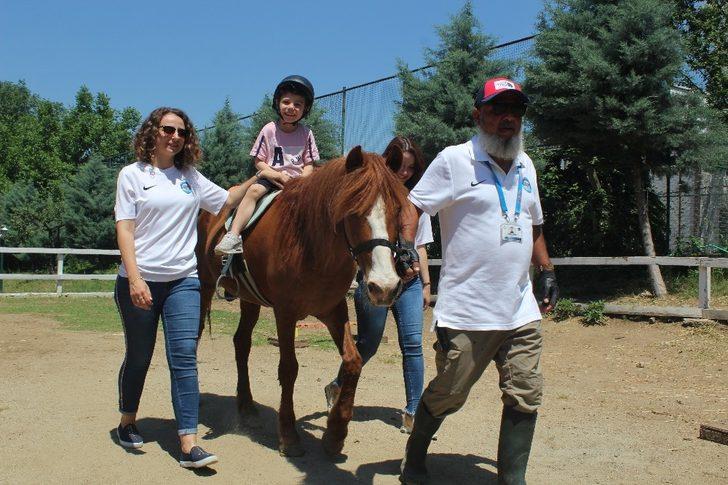 Annesinin erken müdahalesi, otizmli Ömer Faruk’u hayata bağladı G3