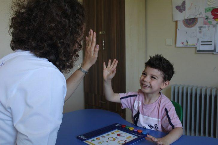 Annesinin erken müdahalesi, otizmli Ömer Faruk’u hayata bağladı G4