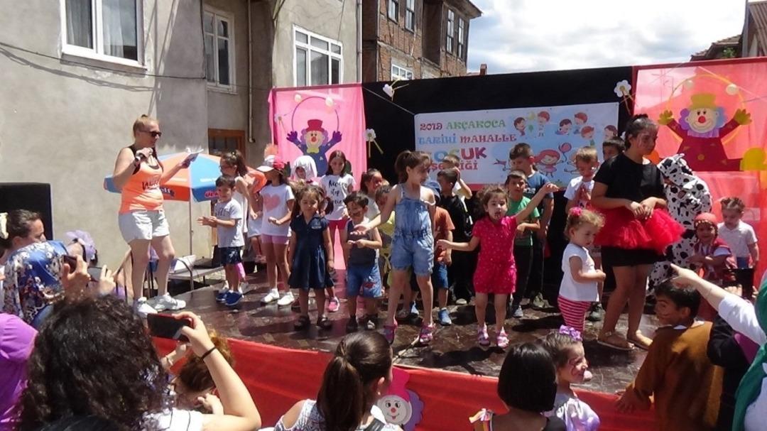 &Ccedil;ocuklar yarıştı anneler heyecanlandı