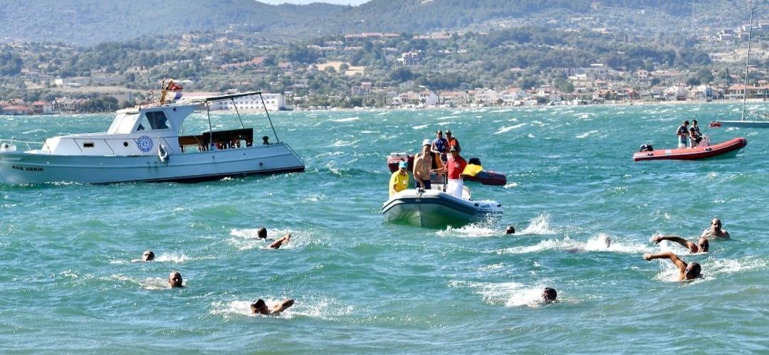 Başkan Soyer, y&uuml;zerek mesaj verdi: