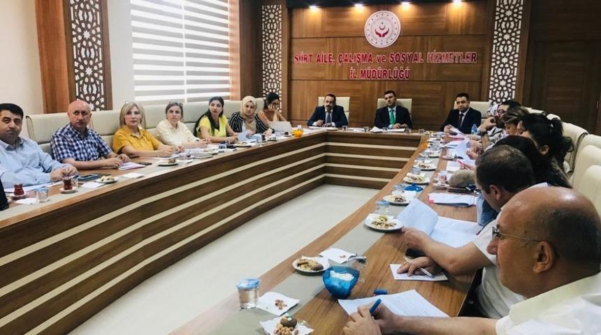 Siirt&rsquo;te kadına y&ouml;nelik şiddet ve erken yaşta evlilikler masaya yatırıldı