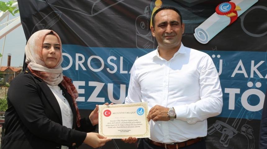 Yılmaz: "Geleceği gençlerimiz inşa edecek"