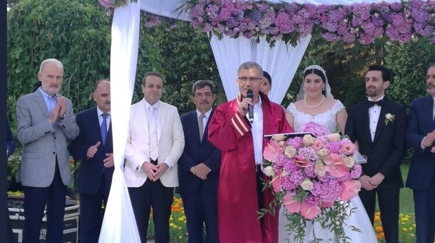 Ertekin Ailesinin Mutlu G&uuml;n&uuml;