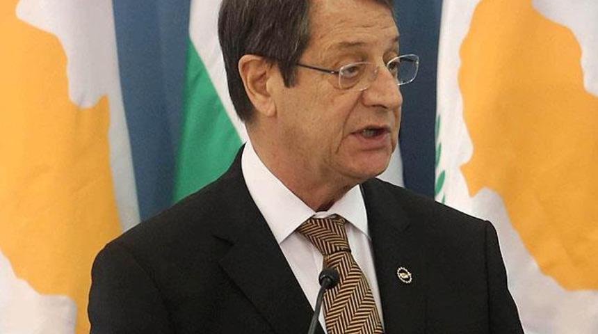 Rum lider Anastasiades'ten 'müzakere' açıklaması