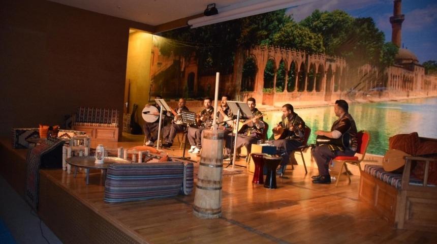 Dilovası&rsquo;nda Urfa sıra gecesi coşkusu