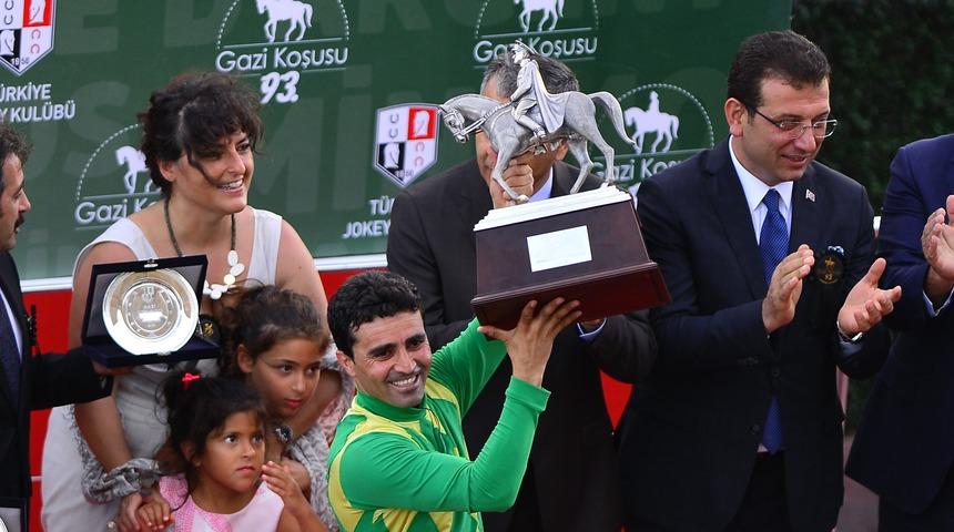 93. Gazi Koşusu'nu jokeyliğini Ahmet Çelik'in yaptığı The Last Romance kazandı