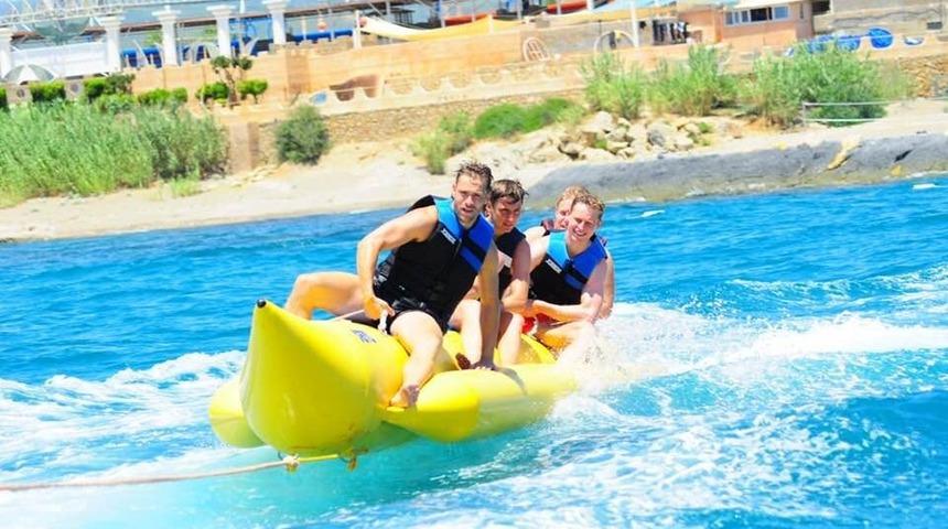 Barcelona'nın yeni transferi Frenkie de Jong, Alanya’da tatil yapıyor 