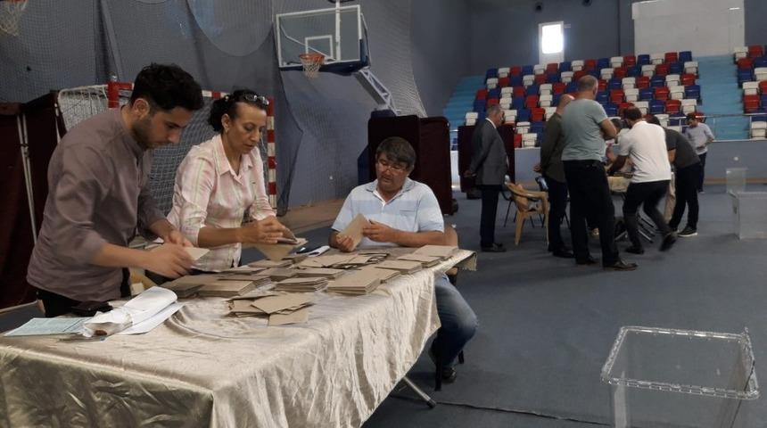 Şof&ouml;rler Bahar ile &rsquo;yola devam&rsquo; dedi