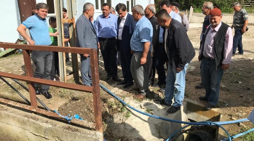 AK Partili vekiller k&ouml;yl&uuml;lerle bir araya gelerek incelemelerde bulundu