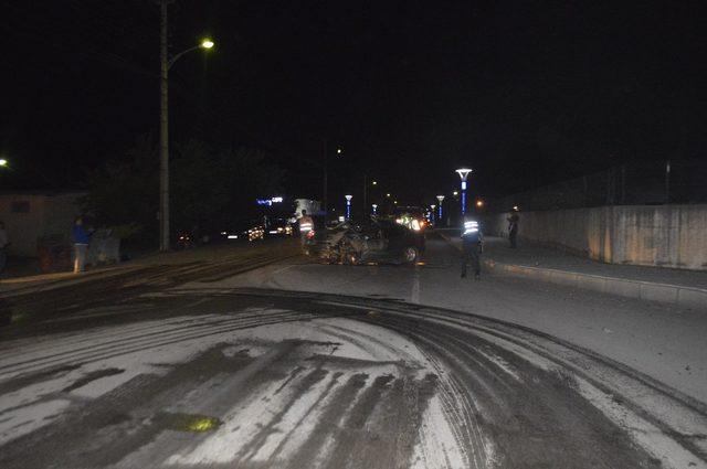 Tavşanlı&rsquo;da trafik kazası: 3 yaralı 3