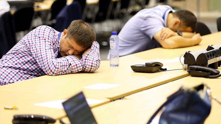 AB Liderler Zirvesi'nde ilginç görüntüler G3