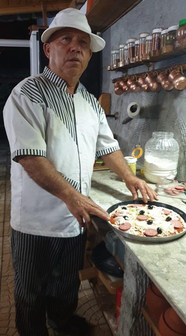 50 yıl İsveç’te çalıştı, emekli olunca köyüne gelip pizzacı dükkanı açtı