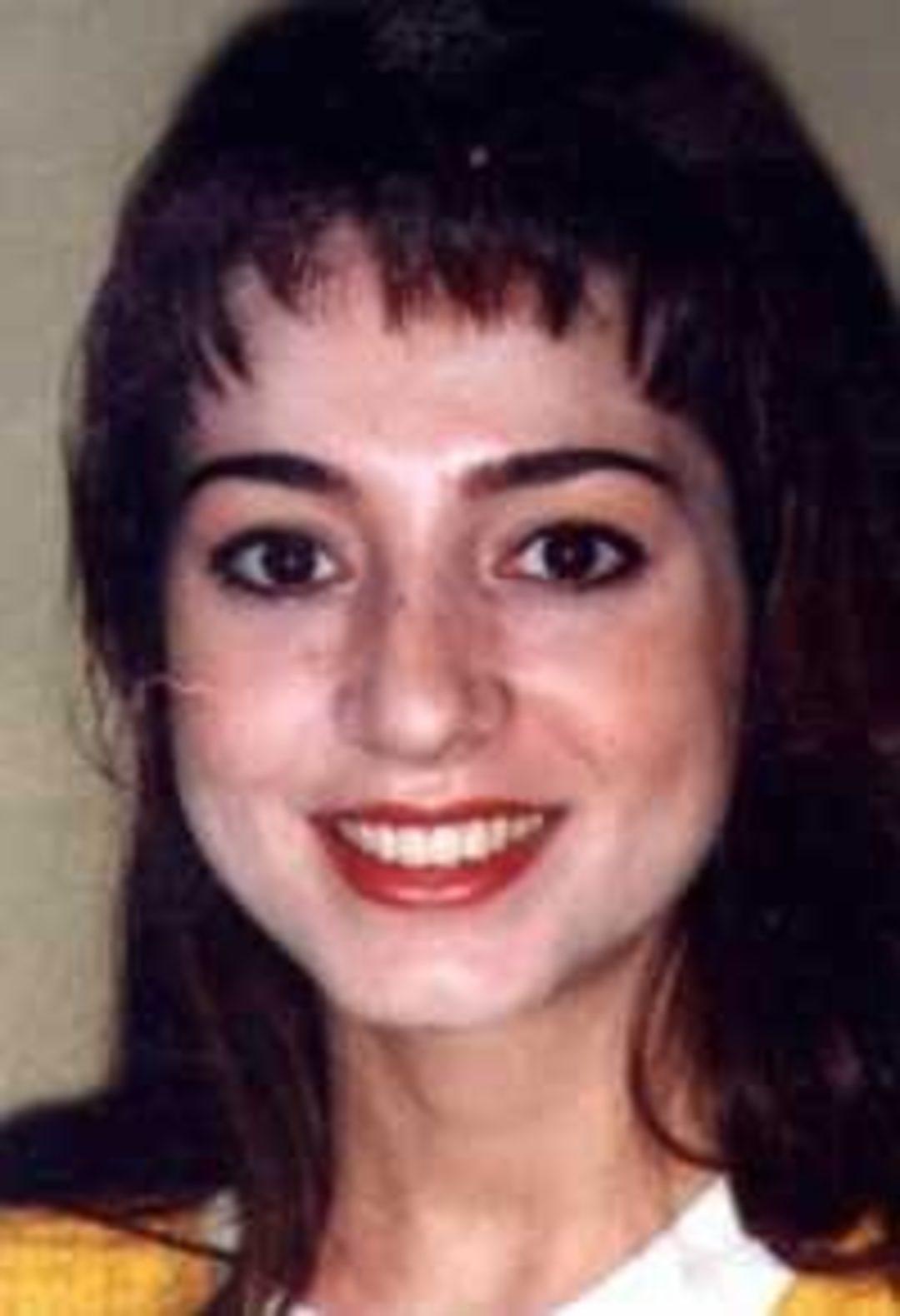 Soysert burun estetiği yaptırmış.