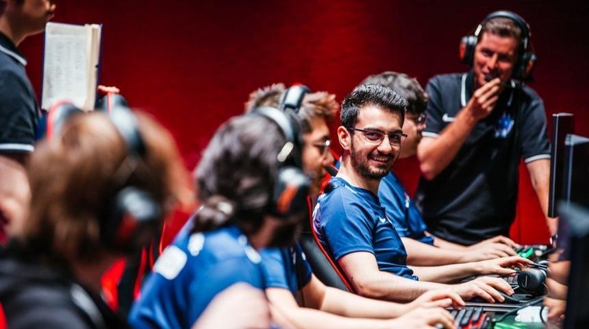 Galatasaray ma&ccedil;ını kazanan Bah&ccedil;eşehir SuperMassive galibiyet hasretini bitirdi