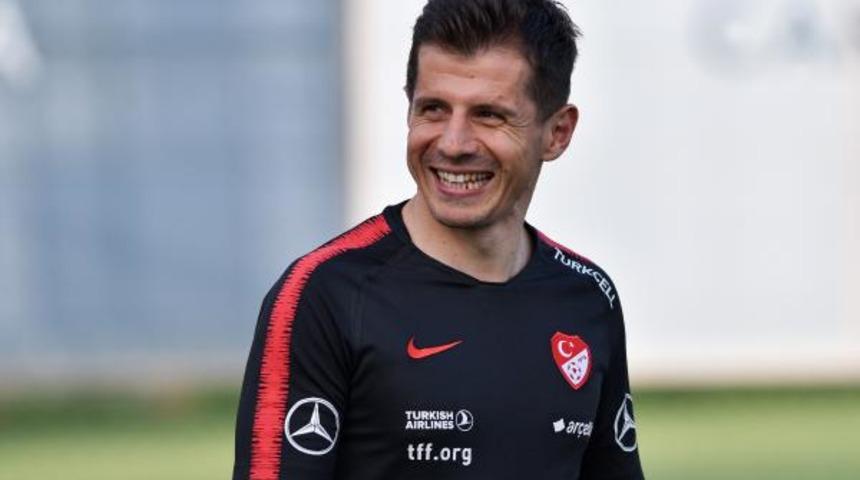 Emre Belözoğlu, Fenerbahçe'ye imza atıyor