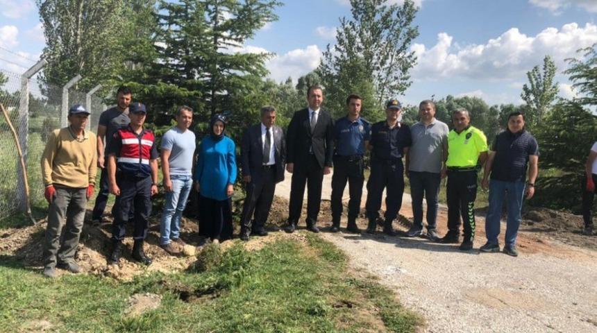 Altıntaş’ta yürüyüş yolu ve ağaçlandırma çalışmaları