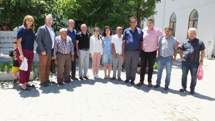 Balıkesirli kadın muhtar binlerce vatandaşı hayırda buluşturdu G1