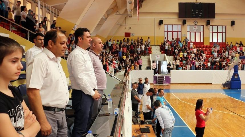 Adana&rsquo;da "İl Spor Merkezleri" a&ccedil;ılışı ger&ccedil;ekleştirildi