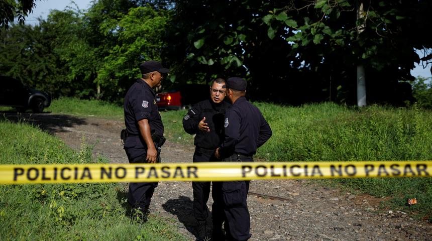 Korkunç aşk üçgeni! O adam için ikizini öldürdü
