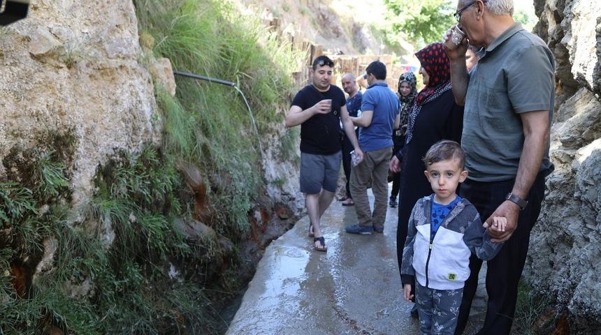 Vatandaşlar, hafta sonu İspendere İ&ccedil;melerine akın etti