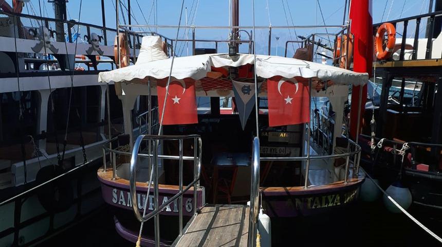 Antalya'da 2 deniz aracı i&ccedil;in 36 bin liralık ceza