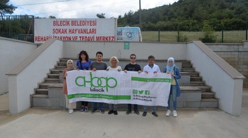 AHBAP &uuml;yelerinden barınak ziyareti