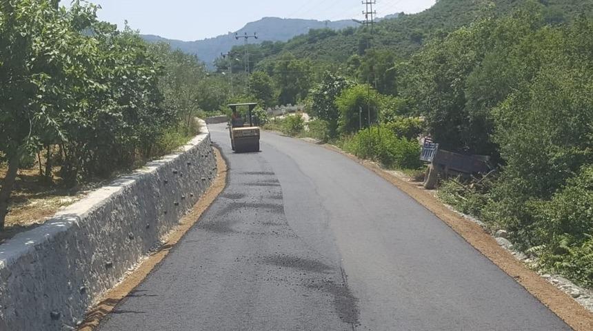 Perşembe&rsquo;ye sıcak asfalt