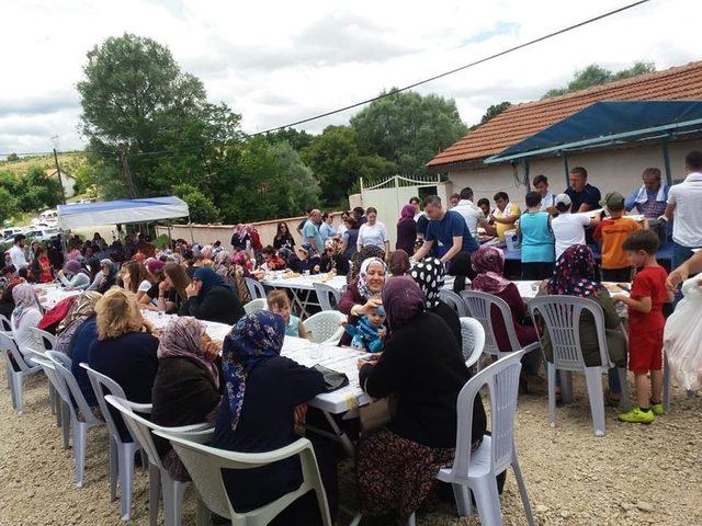 Bozüyük Akçapınar Köyünde “Birlik beraberlik ve dayanışma şenliği”