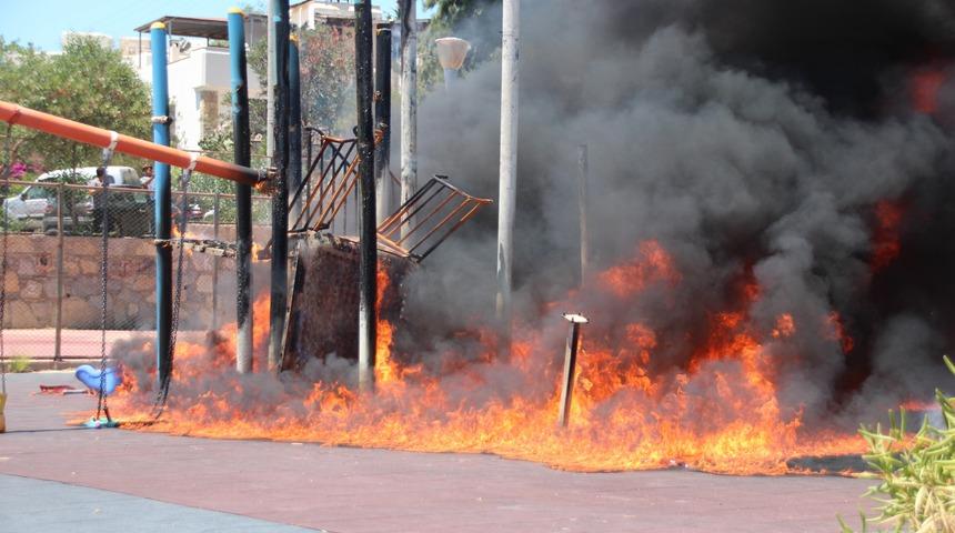 Bodrum'da çocuk parkında korku dolu anlar